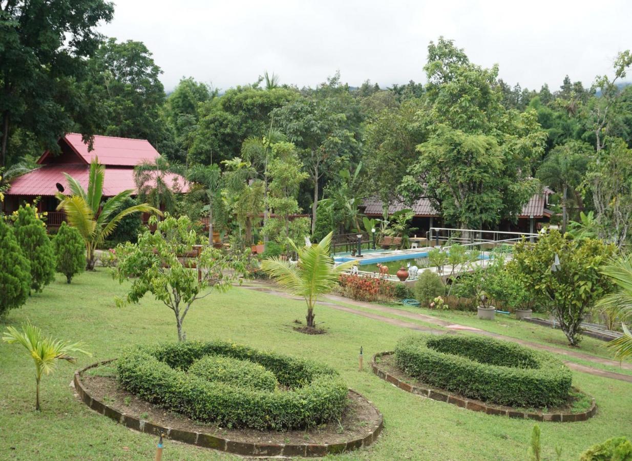 Ban Rai Tin Thai Ngarm Eco Lodge Mae Rim Extérieur photo
