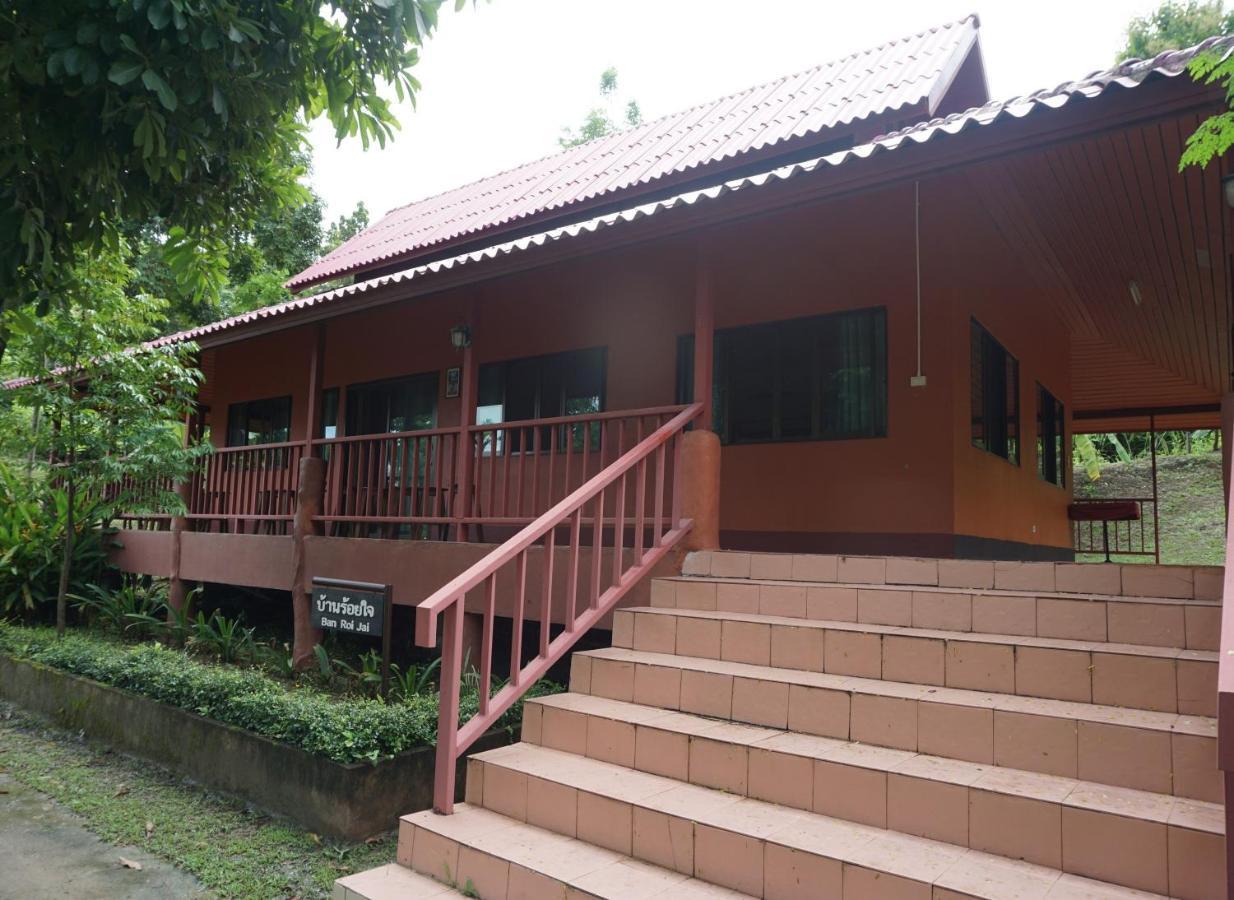 Ban Rai Tin Thai Ngarm Eco Lodge Mae Rim Extérieur photo