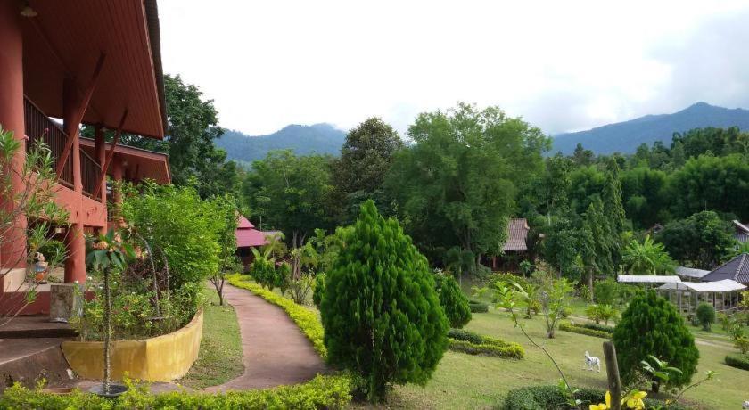 Ban Rai Tin Thai Ngarm Eco Lodge Mae Rim Extérieur photo