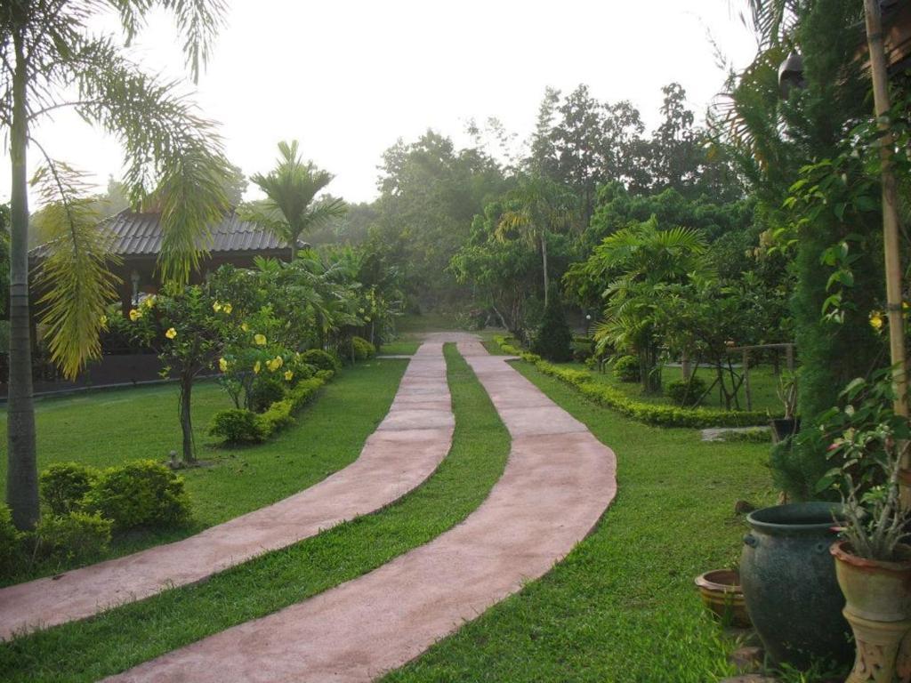 Ban Rai Tin Thai Ngarm Eco Lodge Mae Rim Extérieur photo